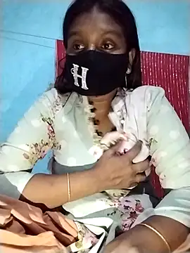 Snapshot of NAZMEN1122 chatting on 31, 10, 2025 NAZMEN1122 online show from 31, 10, 2025