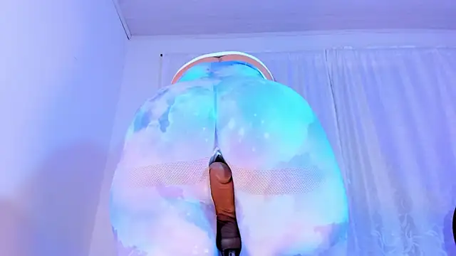 Natural BIGASS Nina online show from 12, 4, 2026