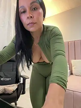 Snapshot of Natural_BIGASS_Nina chatting on 31, 5, 2026 Natural BIGASS Nina online show from 31, 5, 2026