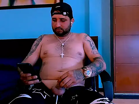 Snapshot of IzanFuego chatting on 3, 11, 2025 IzanFuego online show from 3, 11, 2025