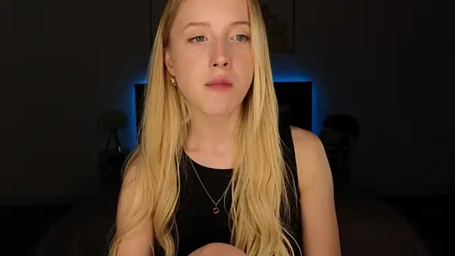 Snapshot of adele_armass chatting on 6, 6, 2026 adele armass online show from 6, 6, 2026