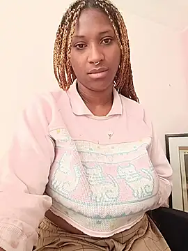 Snapshot of EvonyFoxxx chatting on 21, 6, 2026 EvonyFoxxx online show from 21, 6, 2026