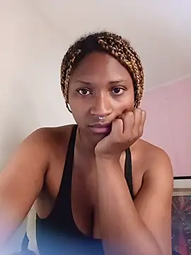 Snapshot of EvonyFoxxx chatting on 9, 7, 2026 EvonyFoxxx online show from 9, 7, 2026