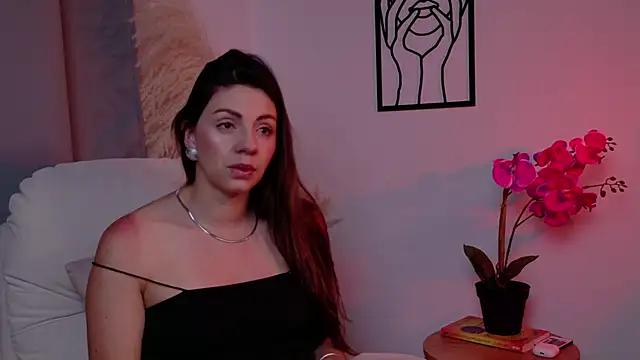 SeleneNova online show from 2, 4, 2026