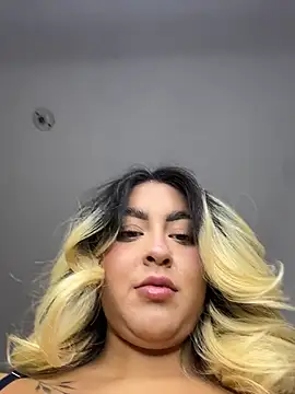 Snapshot of Elina_Hills chatting on 2, 7, 2026 Elina Hills online show from 2, 7, 2026