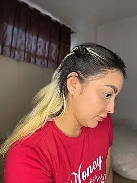 Elina Hills online show from 16, 4, 2026