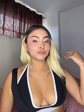 Elina Hills online show from 4, 5, 2026