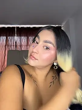 Snapshot of Elina_Hills chatting on 16, 6, 2026 Elina Hills online show from 16, 6, 2026