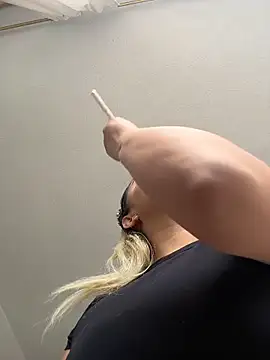 Elina Hills online show from 7, 3, 2026