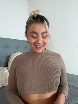 Elina Hills online show from 27, 11, 2025