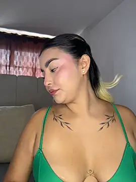 Snapshot of Elina_Hills chatting on 25, 6, 2026 Elina Hills online show from 25, 6, 2026