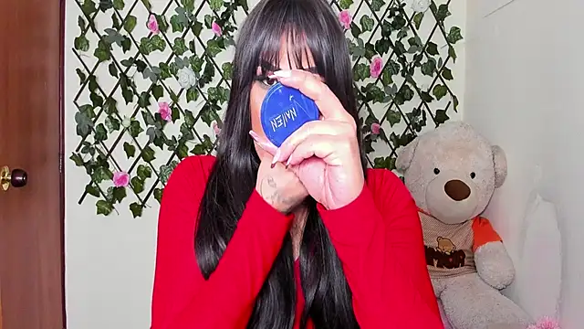 melani ferraraa  online show from 8, 11, 2025