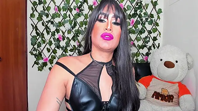 melani ferraraa  online show from 7, 11, 2025