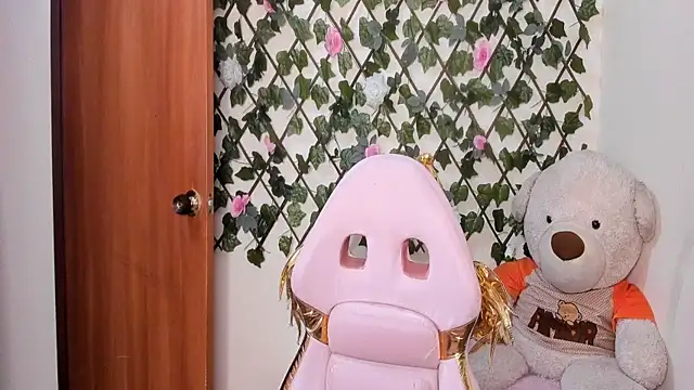 melani ferraraa  online show from 15, 11, 2025