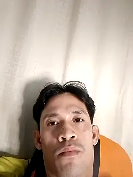 Hot-babyyboy30 online show from 13, 1, 2026