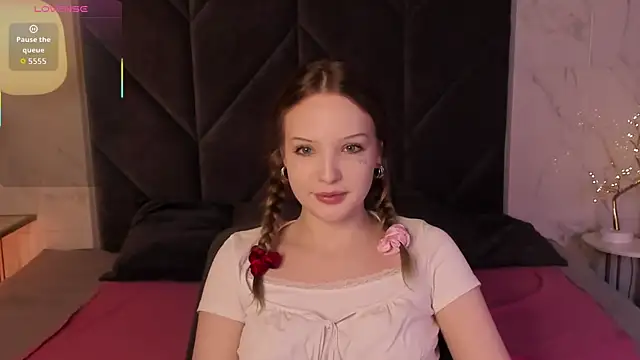 Iris Fresh online show from 28, 11, 2025