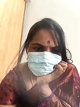 Snapshot of Cutie_Rani chatting on 1, 11, 2025 Cutie Rani online show from 1, 11, 2025