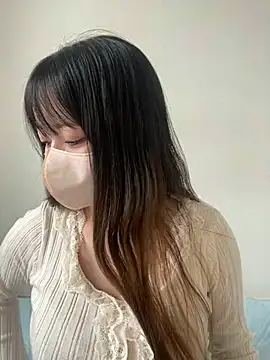 Snapshot of emiri_da_nyan chatting on 29, 4, 2026 emiri da nyan online show from 29, 4, 2026