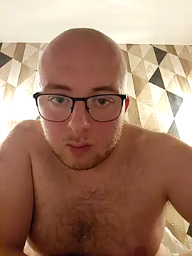 Snapshot of slavepuceau2 chatting on 30, 10, 2025 slavepuceau2 online show from 30, 10, 2025