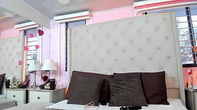Snapshot of scarlett_leblanc_ chatting on 16, 5, 2026 scarlett leblanc online show from 16, 5, 2026
