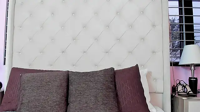 scarlett leblanc  online show from 14, 4, 2026