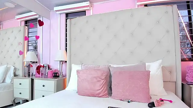 scarlett leblanc  online show from 23, 2, 2026