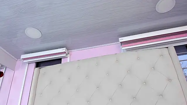 scarlett leblanc  online show from 12, 3, 2026