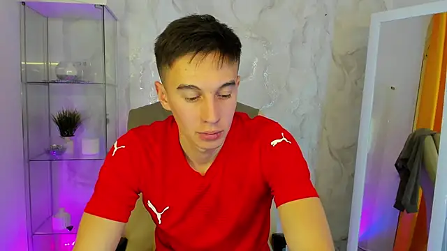 Snapshot of MarkKullen chatting on 1, 11, 2025 MarkKullen online show from 1, 11, 2025