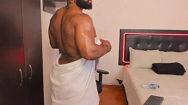 Snapshot of Joseph_palaciios chatting on 1, 11, 2025 Joseph palaciios online show from 1, 11, 2025