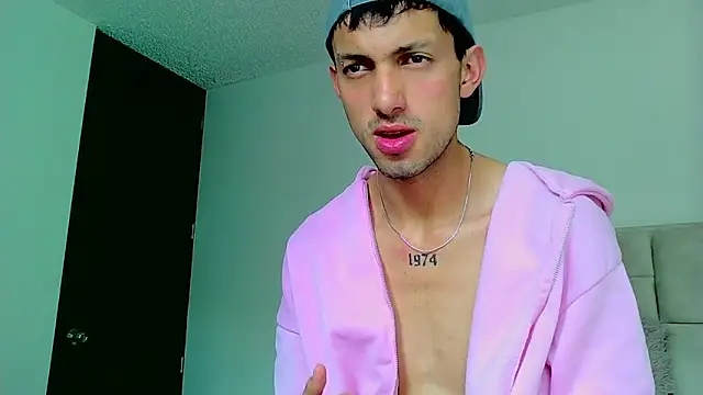 Snapshot of dylan_drakee chatting on 7, 1, 2026 dylan drakee online show from 7, 1, 2026