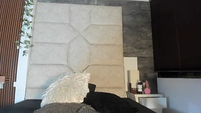 Liia Leens online show from 14, 2, 2026