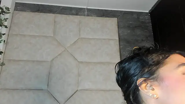 Liia Leens online show from 15, 2, 2026