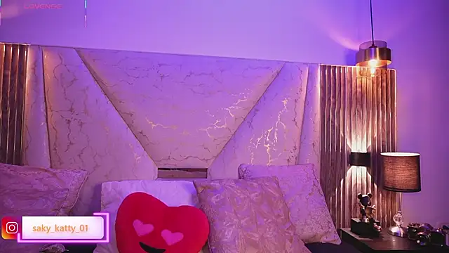 Kat Saky online show from 13, 4, 2026