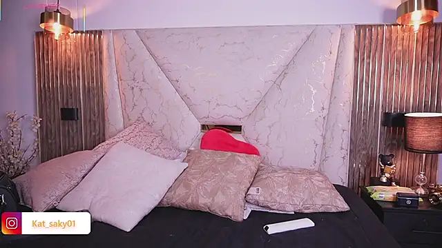 Kat Saky online show from 21, 4, 2026