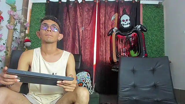 Snapshot of jackk_blaze chatting on 30, 10, 2025 jackk blaze online show from 30, 10, 2025