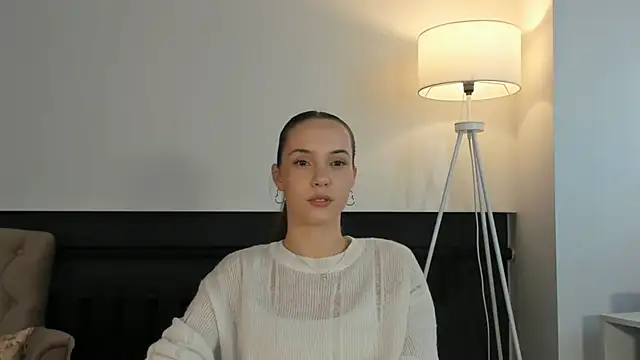 Snapshot of TovaDage chatting on 31, 10, 2025 TovaDage online show from 31, 10, 2025