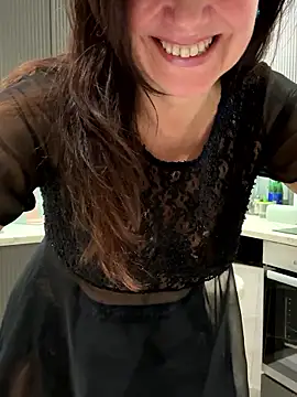 HotLdyllic online show from 10, 1, 2026