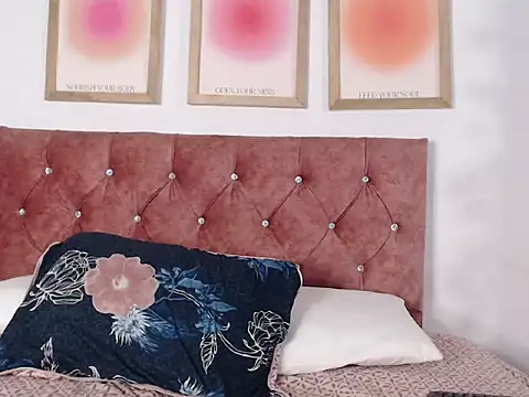 Madisonkay online show from 11, 11, 2025