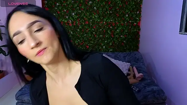 malen fitnessmilf online show from 15, 4, 2026