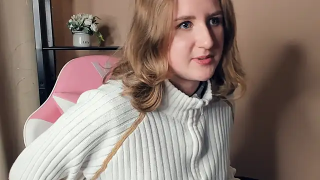 Snapshot of JeniceNagg chatting on 31, 10, 2025 JeniceNagg online show from 31, 10, 2025