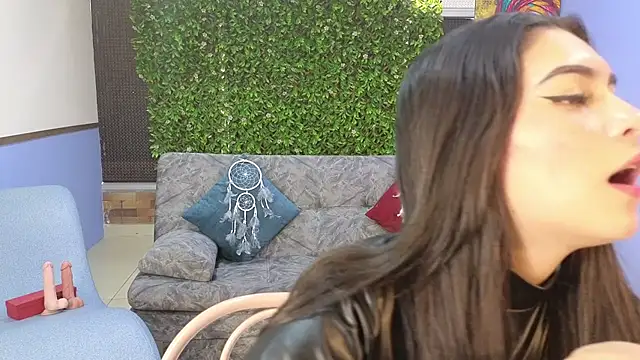 amy lovelydoll online show from 22, 12, 2025