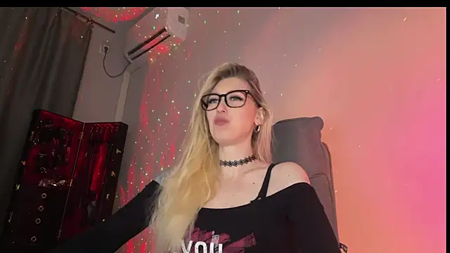 Liya Liss online show from 8, 3, 2026