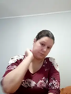 GlitterAuburn online show from 13, 1, 2026