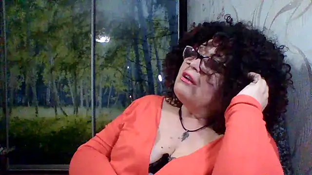 Snapshot of Milaniya606 chatting on 8, 5, 2026 Milaniya606 online show from 8, 5, 2026