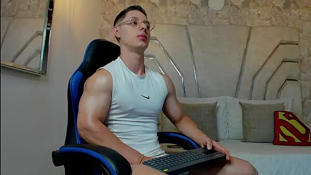 MAXTHOMSON online show from 23, 6, 2026