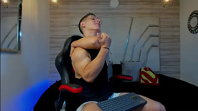 MAXTHOMSON online show from 22, 11, 2025