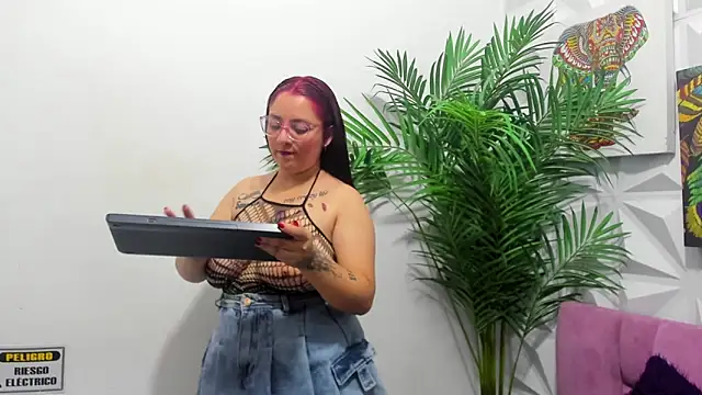 Anggie Miller online show from 17, 12, 2025