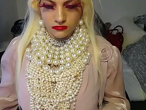 VanesaCrossic online show from 3, 12, 2025