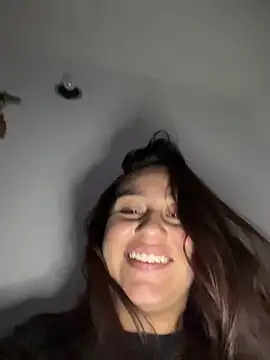 Saray lo online show from 4, 11, 2025