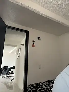 Saray lo online show from 7, 11, 2025